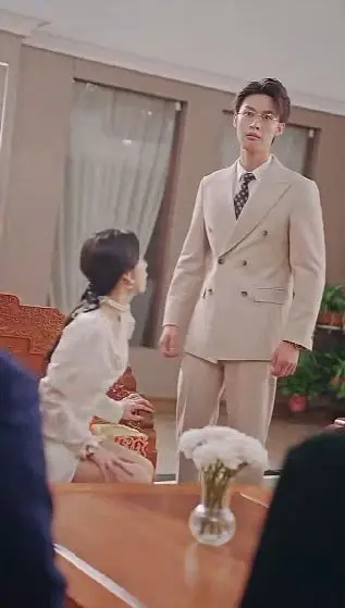 《翻墙逃婚萌妻休想逃》：甜宠爆笑！看傲娇萌妻如何智斗霸道总裁，逃婚大作战！